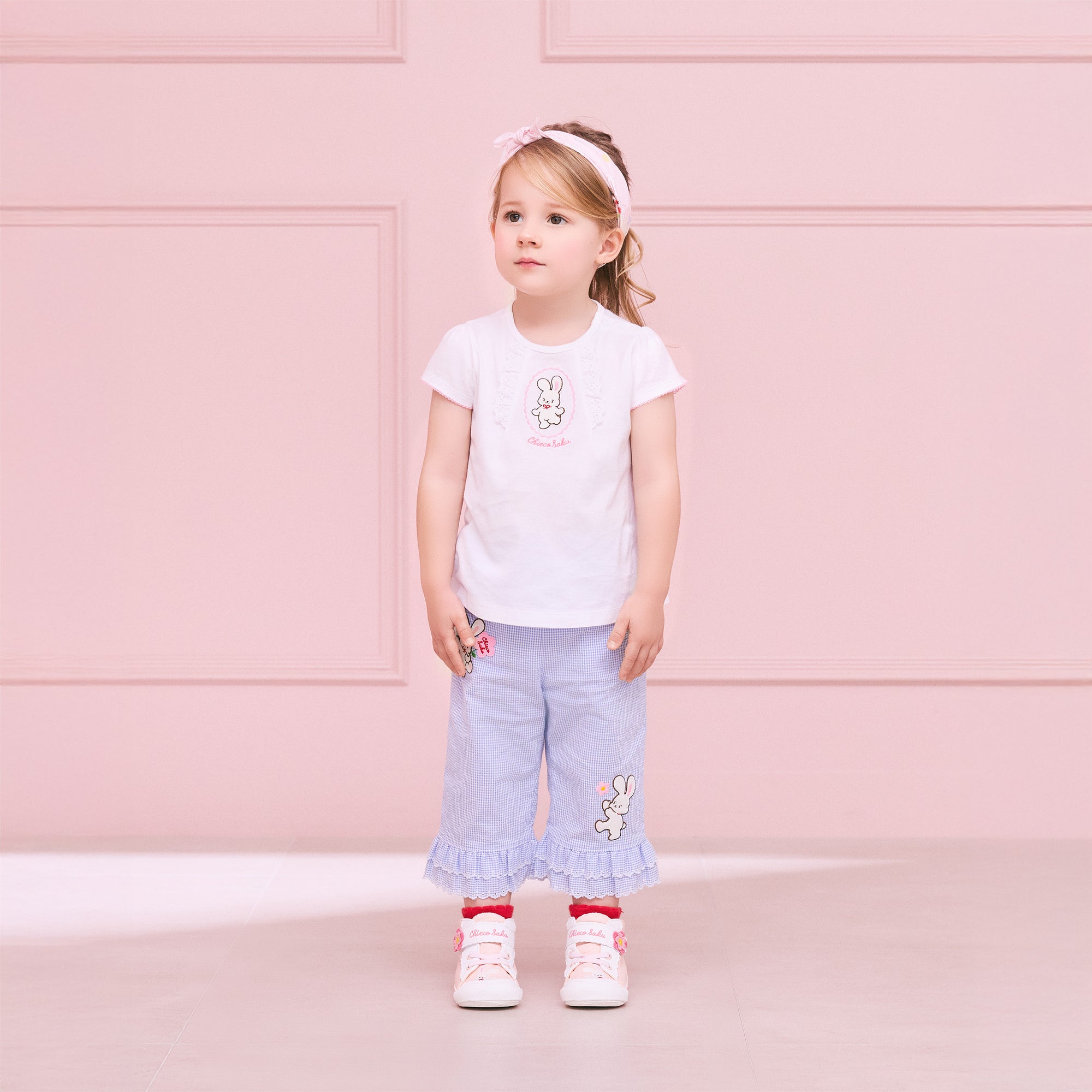 Chieco Saku Dewdrop Jewels Cameo Motif Tee
