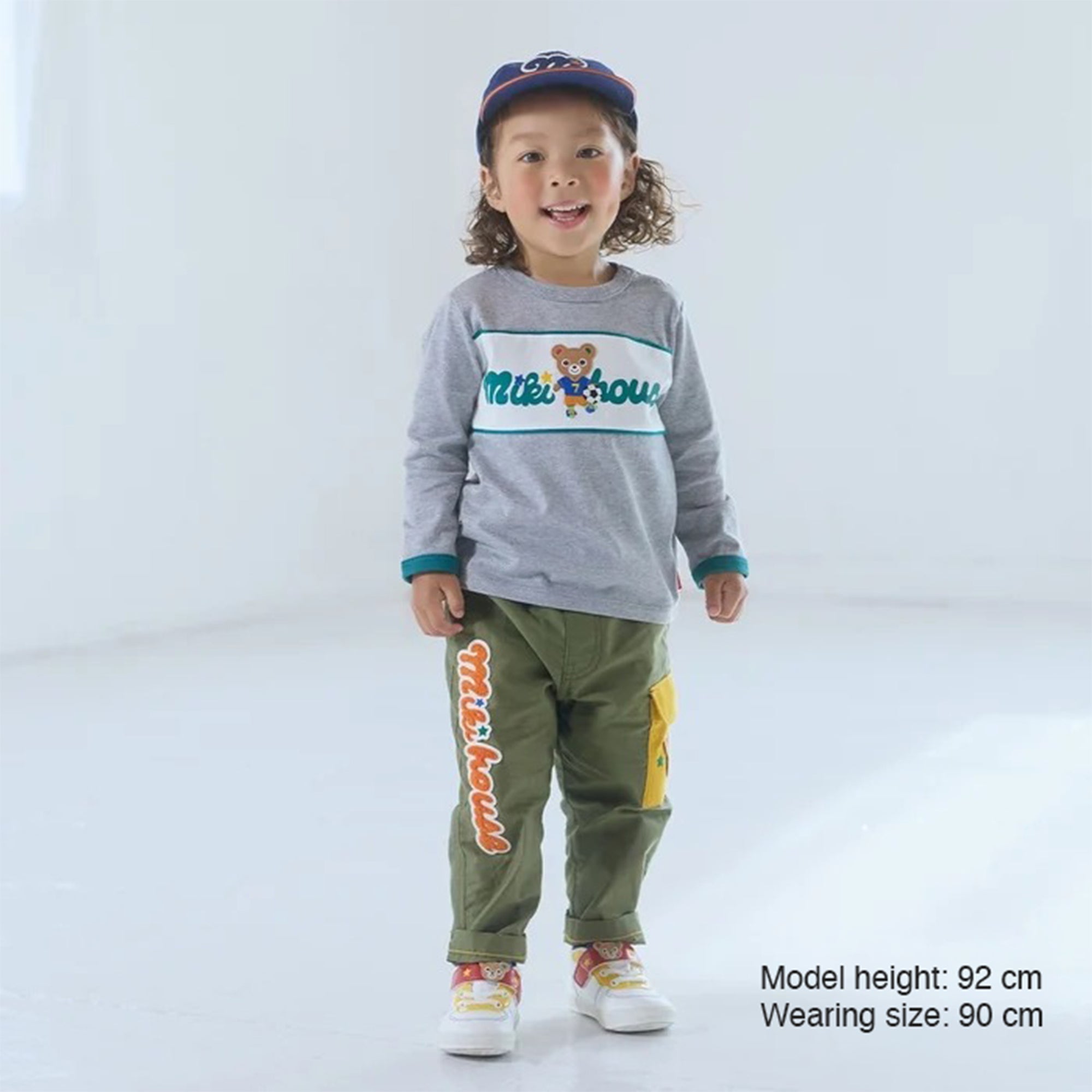 Pucchi & Usako Sports Long-Sleeved T-Shirt